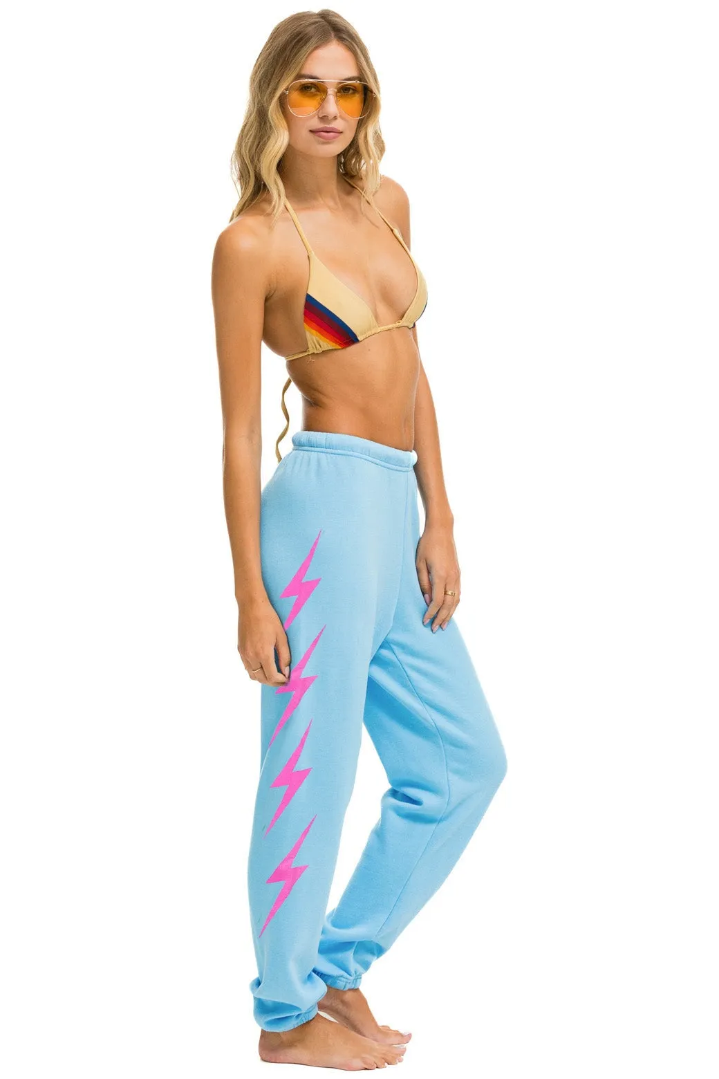 BOLT 4 SWEATPANTS - SKY // NEON PINK