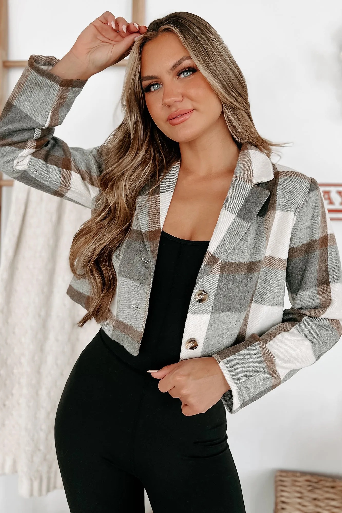 Casually Stylish Plaid Crop Jacket (Grey)