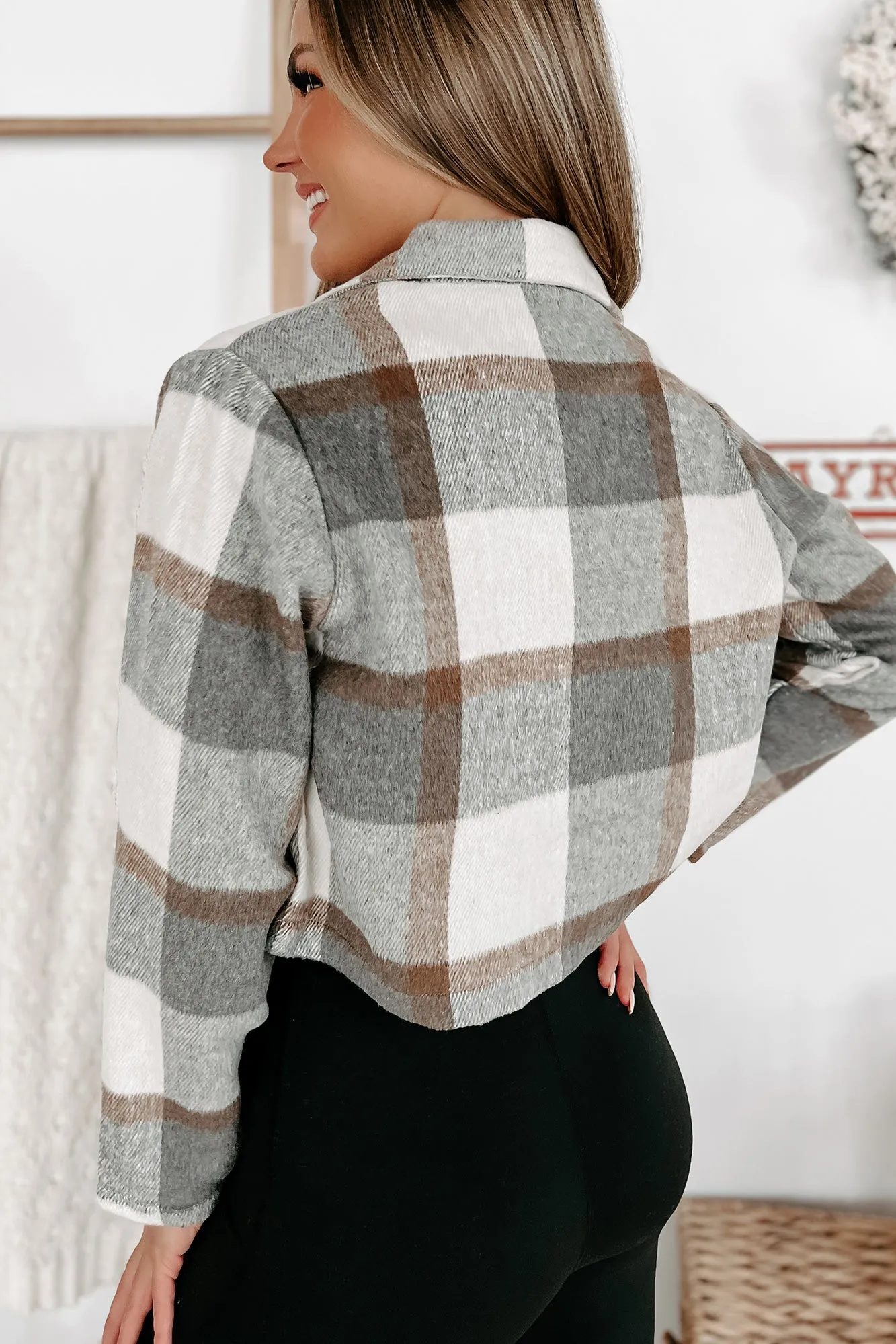 Casually Stylish Plaid Crop Jacket (Grey)