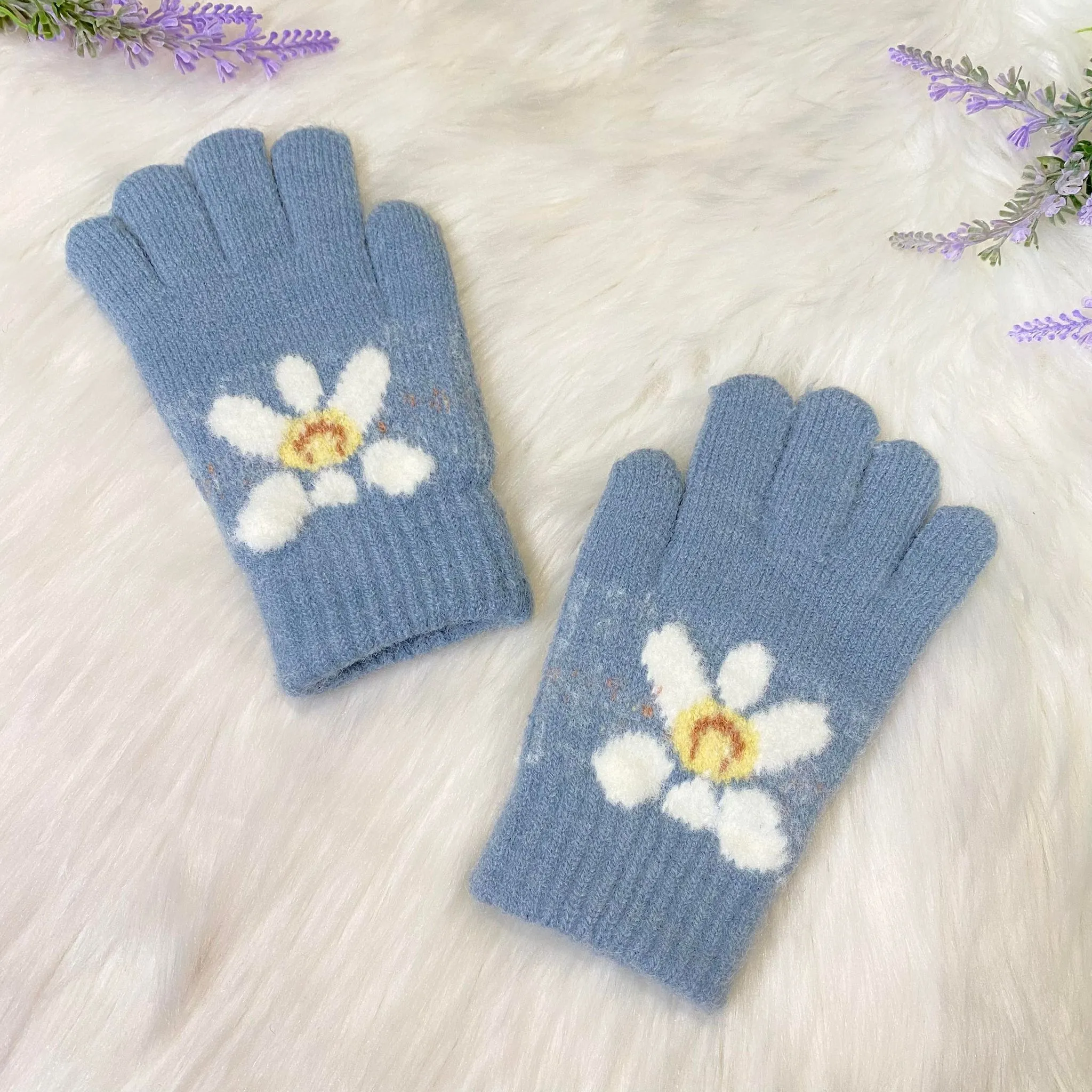 Fleece Lined Kids Handknit Gloves, Mittens for 4 to 8 years Old