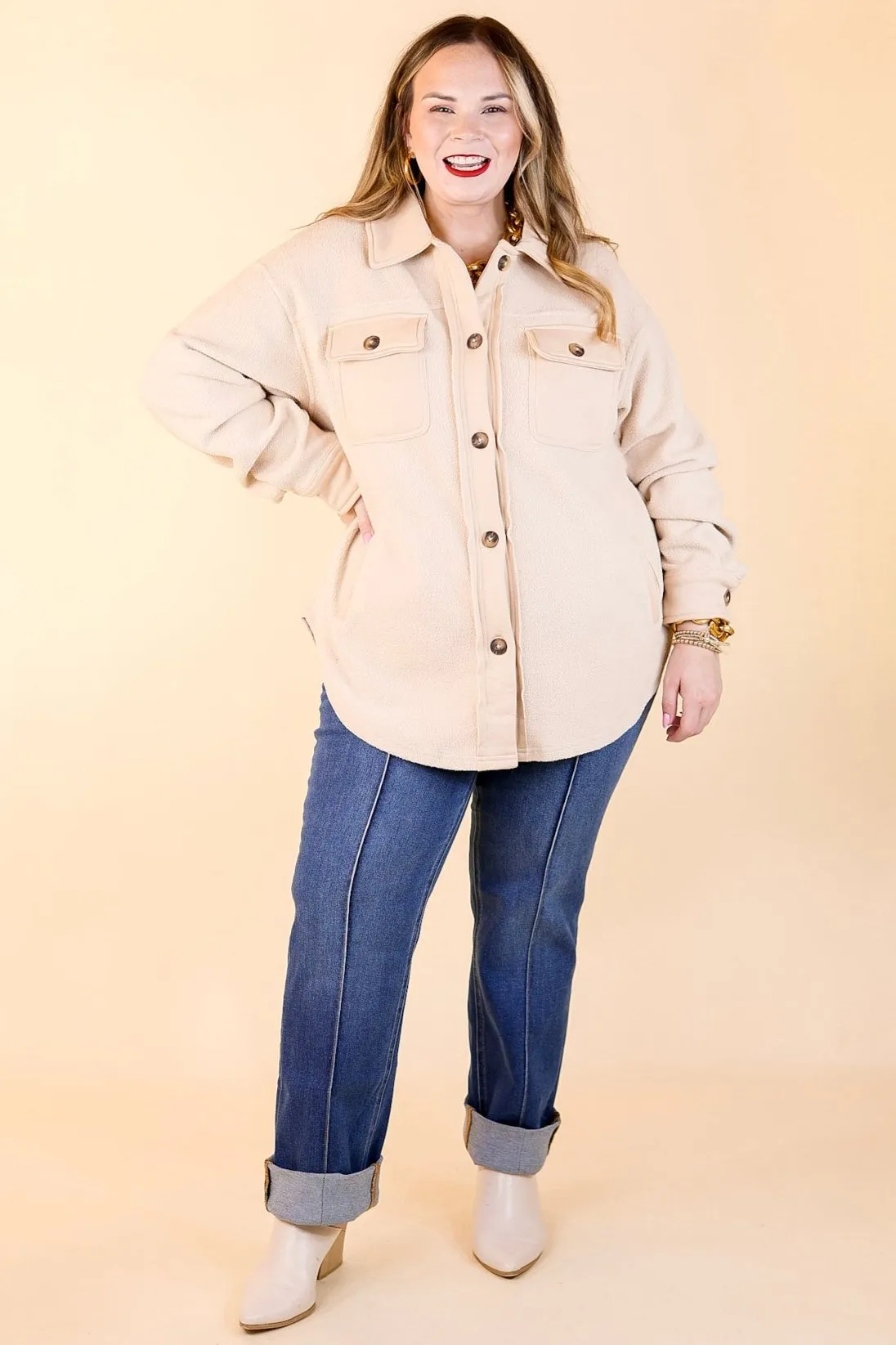 Hollywood Hike Button Up Fleece Jacket with Pockets in Cream