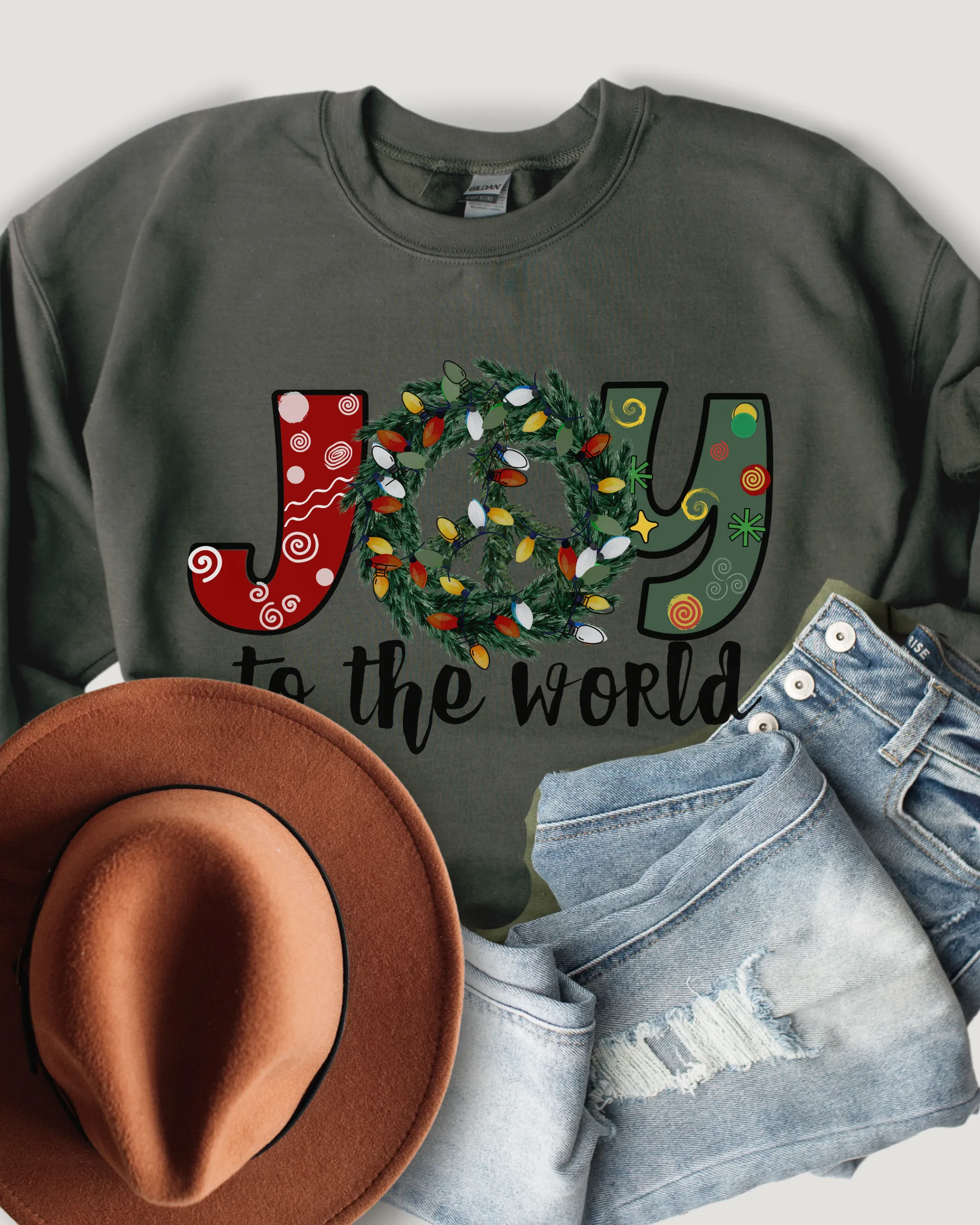 Joy To the World Women's Crewneck Sweatshirt Peace Sign Wreath with Doodle Letters