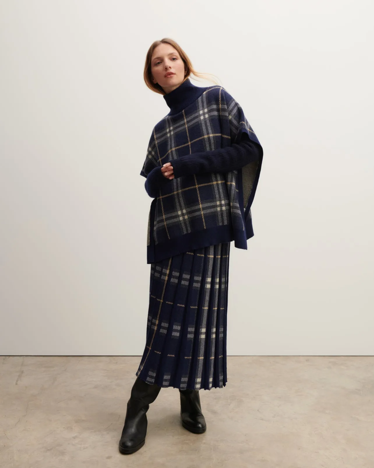 Poncho col roulé tartan