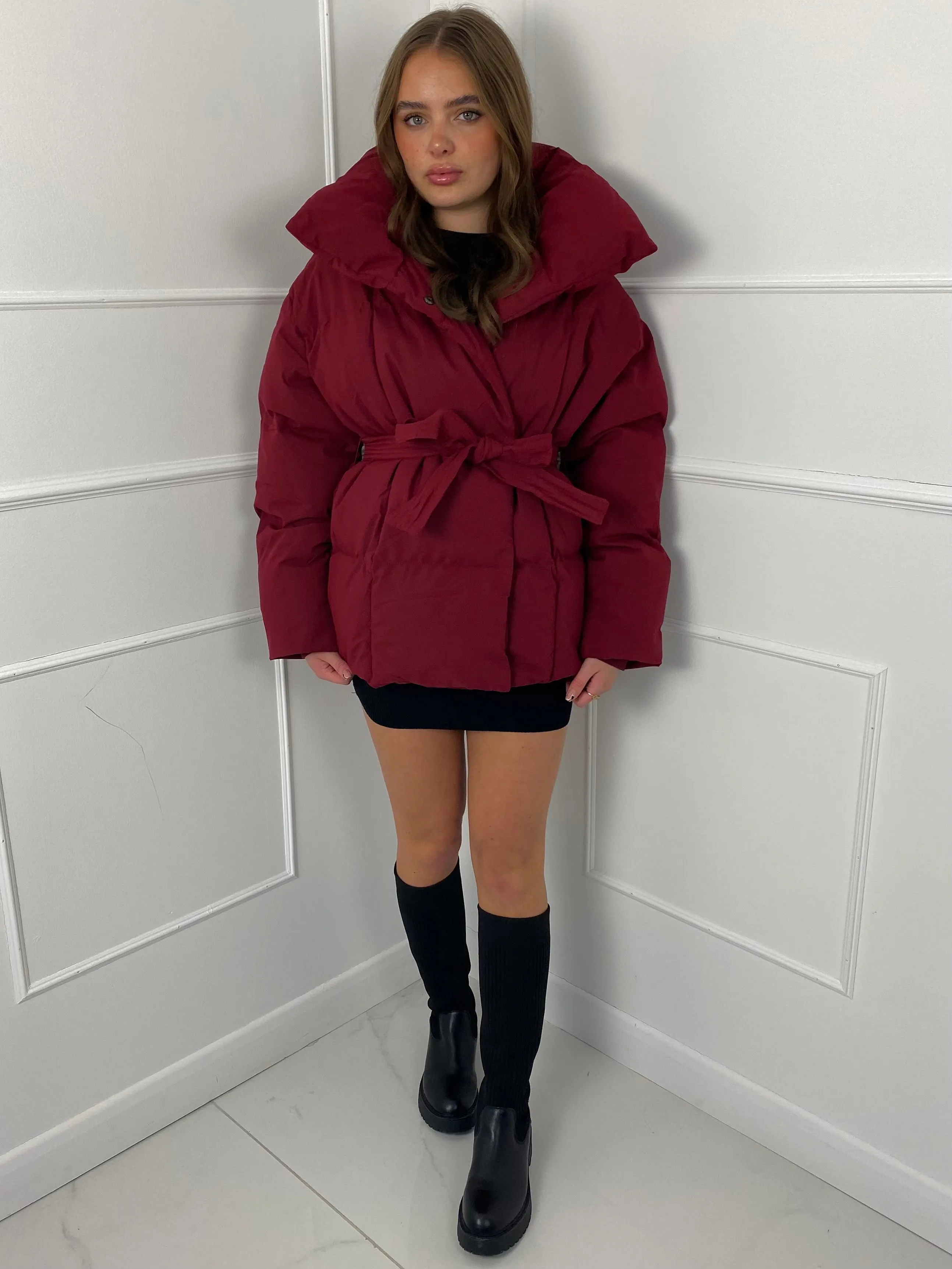 Short Belted Puffer Jacket - Wine