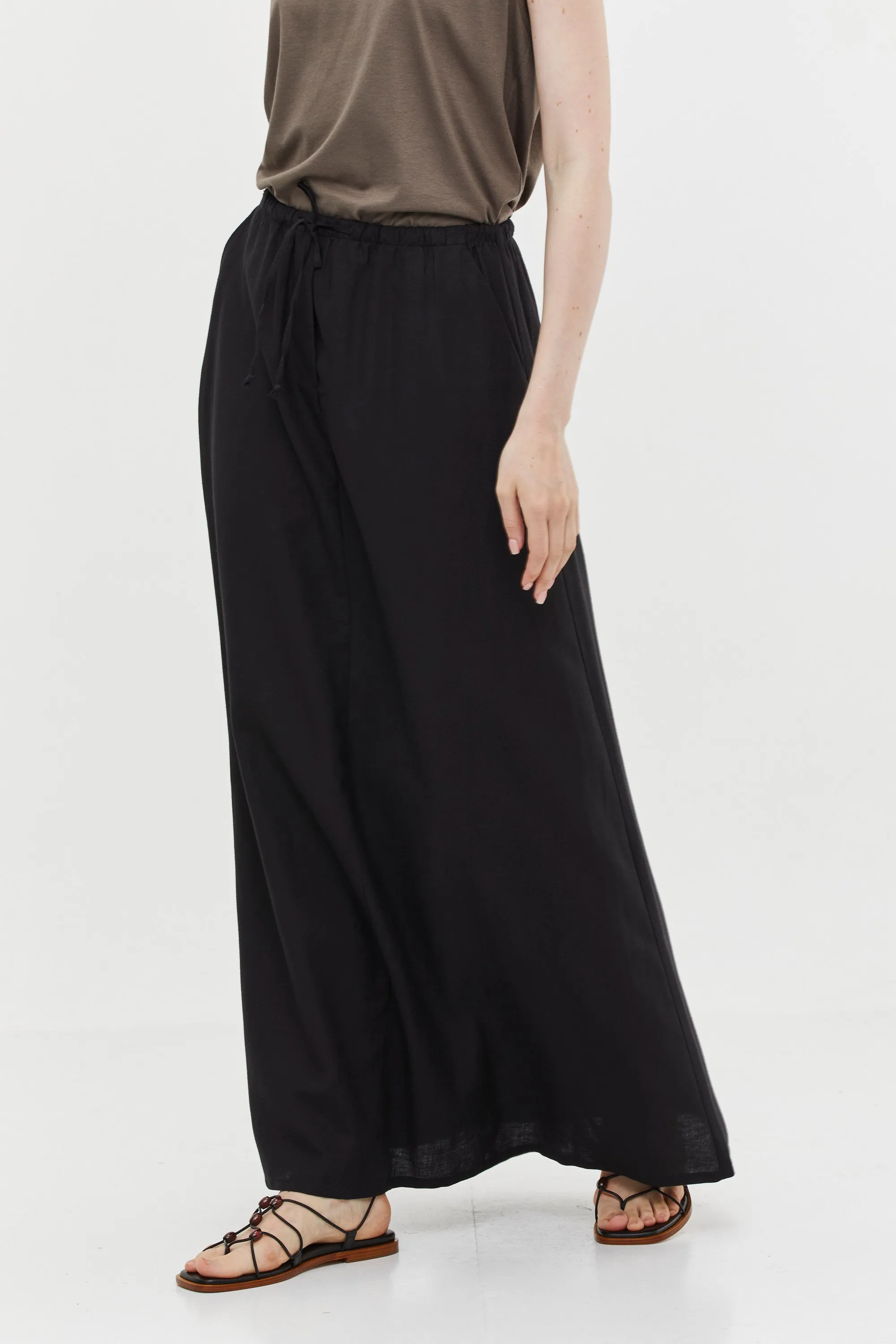 Vera Skirt Black