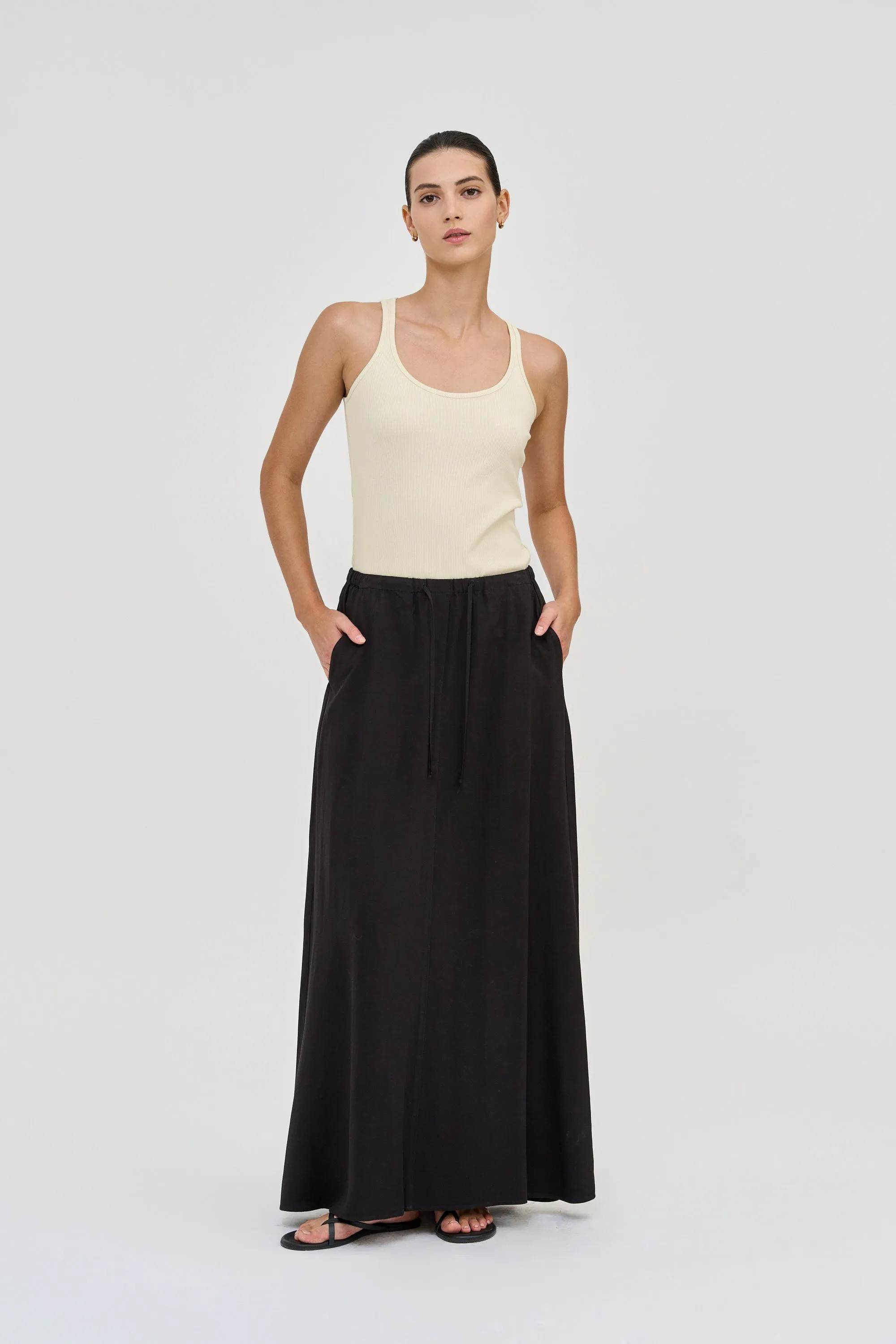 Vera Skirt Linen Black