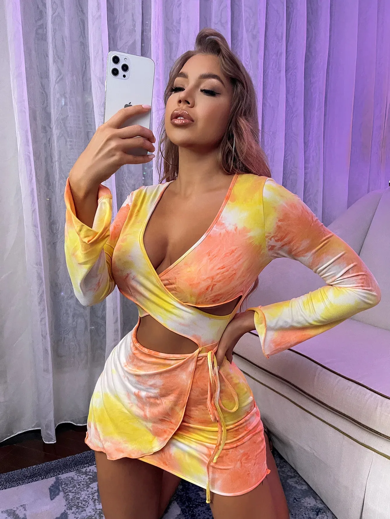 Women's Personalized Flare Sleeves Tie Dyed Sexy Long sleeved V-neck Hollow Tight Mini Dress 2024 Hot Selling Style